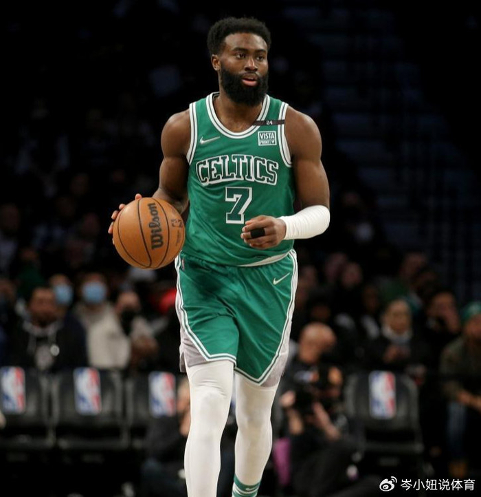 星空体育在线官网-杰伦布朗总得分已经达到13000分，未来还是有望突破20000分的|Basketball-Reference|波士顿凯尔特人队|杰伦·布朗|nba|赛季_新浪新闻
